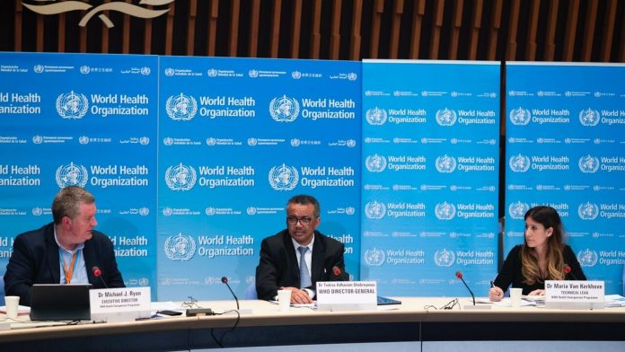 El director general de la Organización Mundial de la Salud, Tedros Adhanom Ghebreyesus, comparece en rueda de prensa