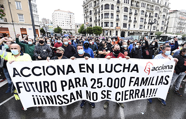 El cierre de la planta de Zona Franca dejaría en la calle a 500 trabajadores de Acciona. Foto: Europa Press.
