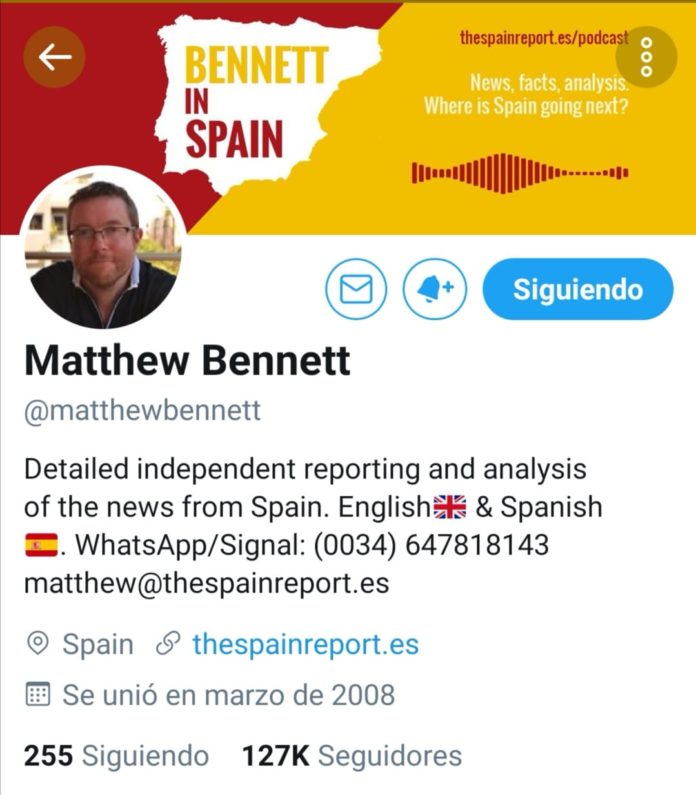 Vista del perfil de Twitter del periodista Matthew Bennet.