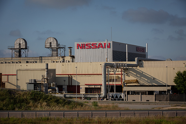 Vista exterior de la planta de Zona Franca de Nissan en Barcelona. Foto: Europa Press.