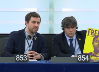 Toni Comín progatoniza un "ridículo histórico" en redes