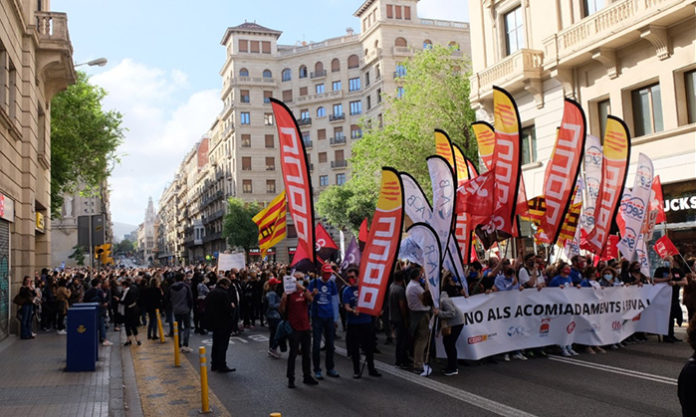 Concentración de trabajadores del BBVA en Via Laietana. Foto: CCOO.