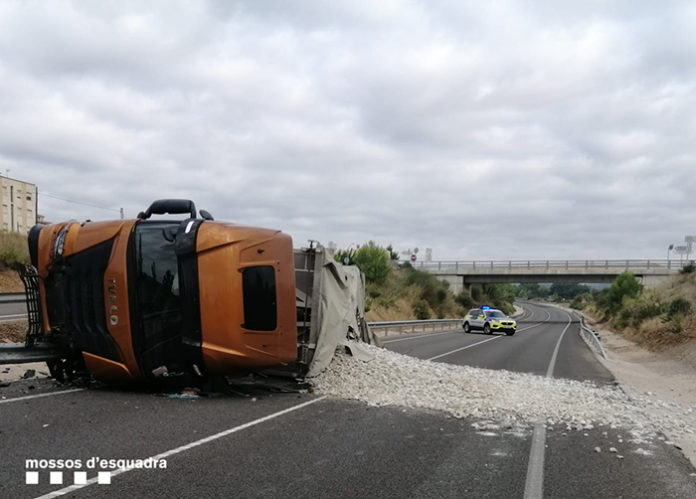 Accidente de tráfico en el Pla del Penedès. Foto: Mossos d'Esquadra.