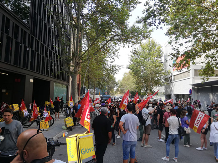 Trabajadores concentrados durante la huelga del día 27. Foto: Europa Press.