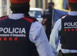 Pelea a navajazos en el metro de Barcelona