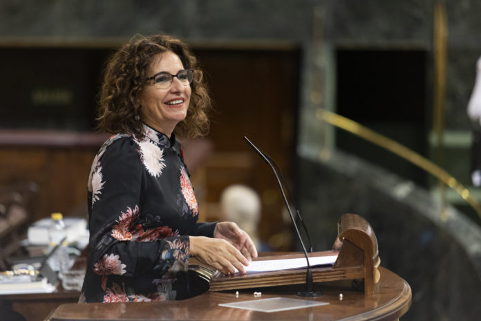 La ministra de Hacienda, la socialista María Jesús Montero, en una intervención ante el Congreso de los Diputados.