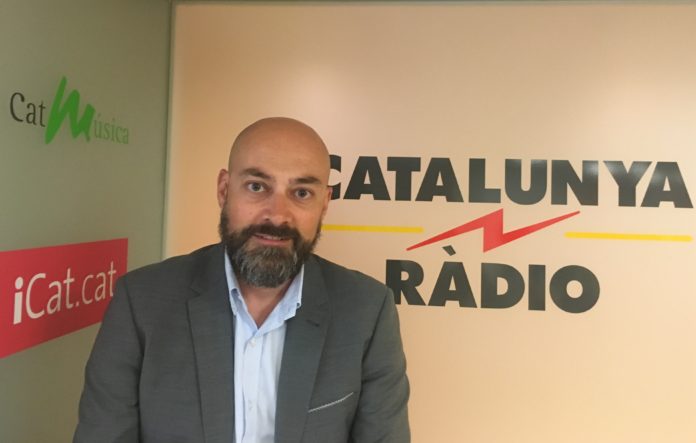 El periodista Saül Gordillo, exdirector de Catalunya Ràdio y de la ACN, ha sido condenado a un año de prisión por agredir sexualmente a una subordinada en una discoteca de Barcelona.