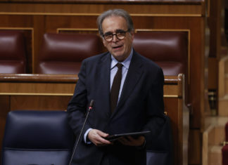 La rocambolesca justificación de Subirats para gobernar sin presupuestos