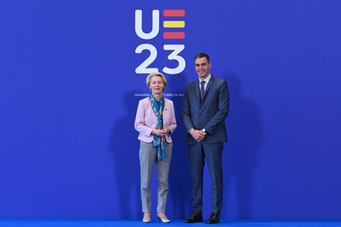 Ursula von der Leyen y Pedro Sánchez en Granada.