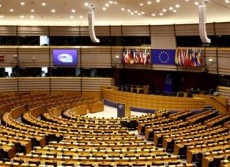 Bruselas lleva la amnistía al TJUE y acusa al Gobierno de usarla como moneda política