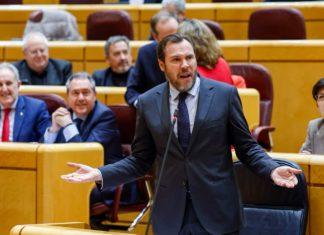 Nostalgia de Dignidad en la Política: El Ministro Puente debe dimitir