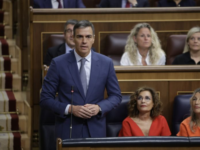 El Congreso tramita la cuestión de confianza de Puigdemont