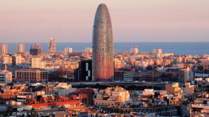 Reacciones dispares ante la nueva regulación de los alquileres en Cataluña
