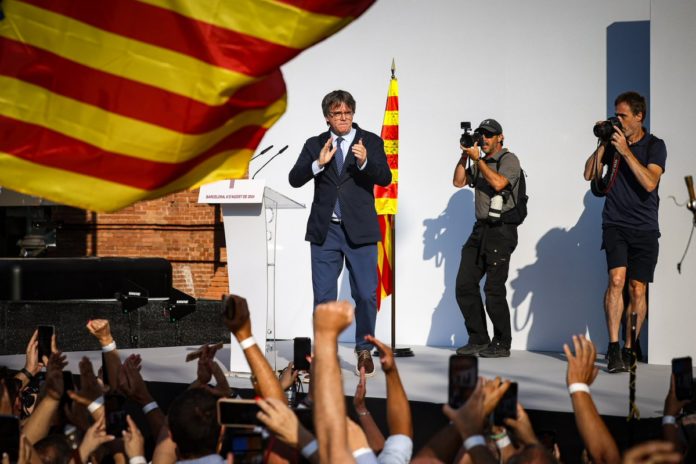 Carles Puigdemont durante el mitin que pronunció el pasado mes de agosto en Arc de Triumf.