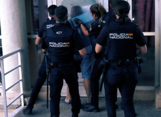Polémica extrema en medios y redes por la denuncia contra el director de Policía por presunta agresión sexual Polémica extrema por la denuncia contra el director de Policia por presunto acoso sexual