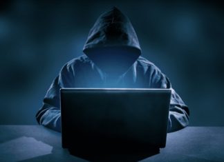 Nueva estafa suplanta a Booking para robar tus datos bancarios