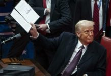 CBS paga 30 millones a Trump tras manipular entrevistas en período electoral
