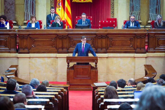La opacidad sobre las ayudas a menores extranjeros pasa factura al Govern