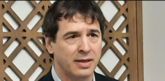 ¿Huye David Sánchez de España?