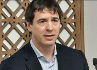 ¿Huye David Sánchez de España?