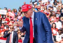 Donald Trump ha celebrado sus primeros 100 días de mandato en Warren, Michigan.