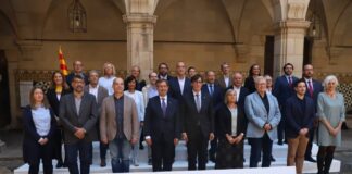 Los firmantes del Pacte Nacional per la Llengua.