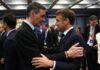 Pedro Sánchez junto a Emmanuel Macron en la VI Cumbre de la Comunidad Política Europea, celebrada este viernes.