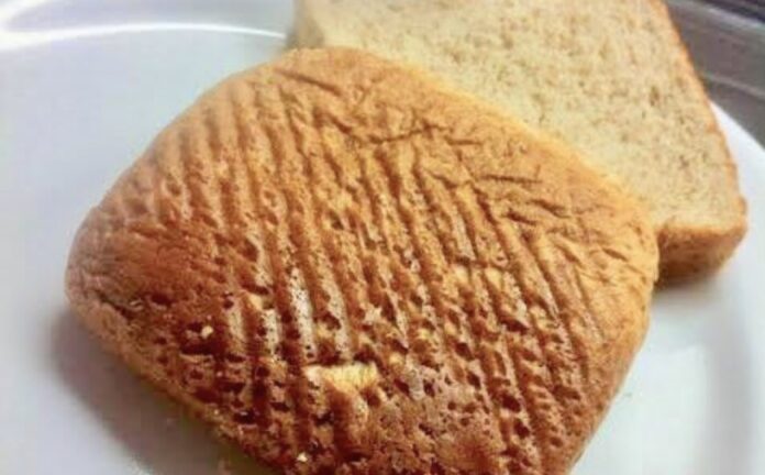 Imagen de una última rebanada de pan de molde.