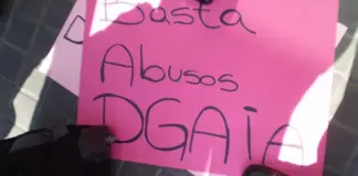Pancarta de una manifestación contra la DGAIA (Aprodeme).