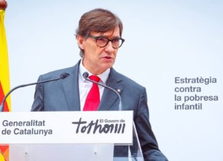 El presidente del Govern, Salvador Illa, durante la presentación de la nueva política autonómica contar la pobreza infantil.