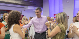 Confinada la sede de Ferraz por un brote de peste sanchina