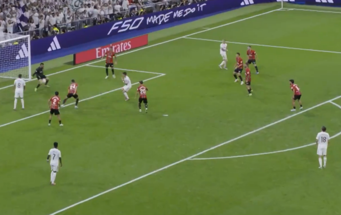 La afición del Madrid estalla contra el VAR