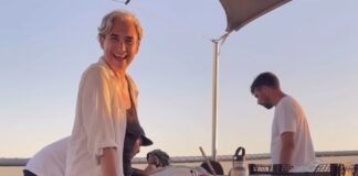 Ada Colau a bordo de una de las embarcaciones que integran la Flotilla de Gaza.