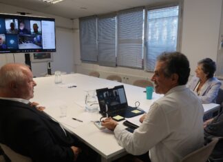 Vista del primer encuentro mantenido por los integrantes del nuevo consejo consultivo asesor de Sociedad Civil Catalana (SCC).