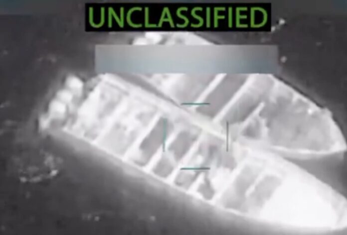 Vídeo: EE.UU. deja 14 narcos muertos tras ataque con misiles