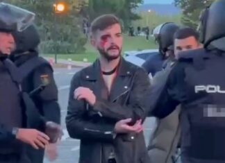 Encapuchados abertzales linchan a un reportero en Pamplona