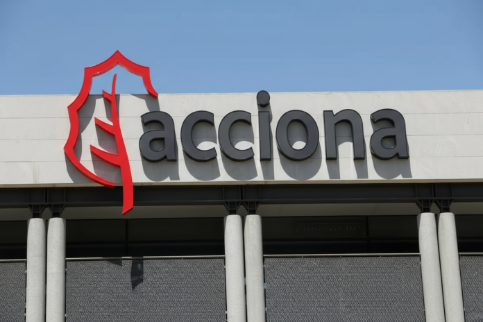 La UCO entra en Acciona
