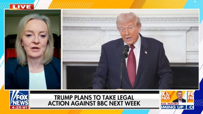 Liz Truss carga contra la BBC mientras Trump amenaza demanda billonaria