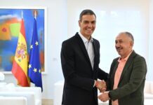 Impuestazo a los bancos: vergonzoso ejemplo de regresividad fiscal Pedro Sánchez junto al secretario general de UGT, Pepe Álvarez, el pasado mes de septiembre.