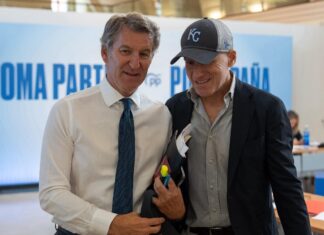 Patxi López y Gabriel Rufián crean alarma sobre el estado de Borja Sémper y su mujer lo desmiente: «Va muy, muy bien» Alberto Núñez Feijóo y Borja Sémper el pasado día 2 de septiembre.