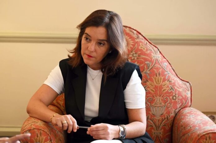 Nueva crisis en el PSOE gallego: dos exconcejalas denuncian a la alcaldesa de A Coruña por acoso laboral