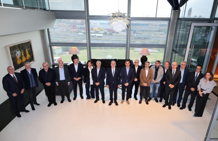 Vista del Plenario del Consorci de la Zona Franca de Barcelona (CZFB), que aprobado esta mañana su presupuesto para 2026 con una previsión de 31,4 millones de euros de beneficio de las actividades ordinarias.