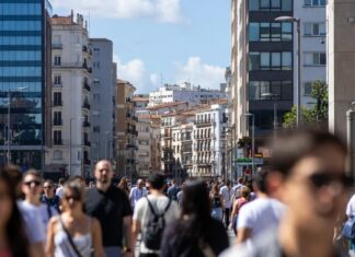 España, el gran receptor de Europa: 425.000 inmigrantes en un año y creciendo