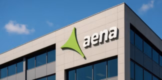 Indignación ciudadana por el nuevo "despilfarro" de AENA