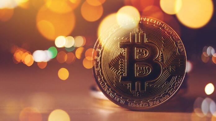 Bitcoin ha profundizado su caída hasta el entorno de 67.000 dólares.