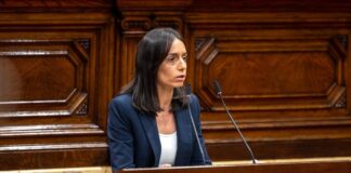 La diputada de VOX en el Parlament Mónica Lora.