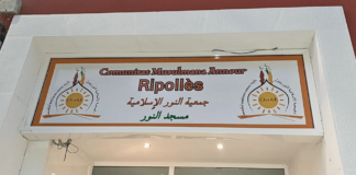 Vista exterior de la mezquita de Ripoll, en el centro del debate tras la detención del imán por una presunta agresión sexual a una menor.