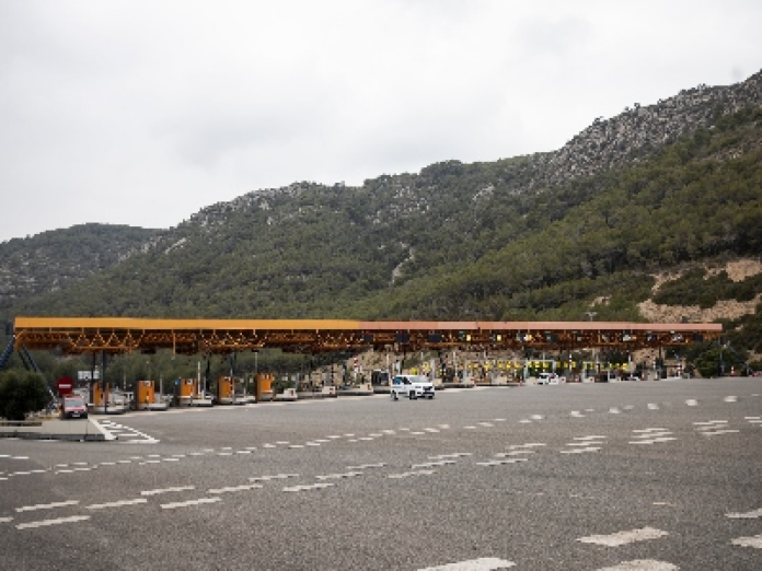Barreras del peaje de Vallcarca en la autopista C-32.