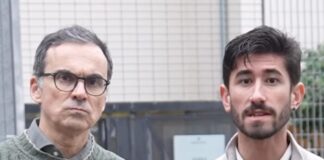 El diputado de VOX Manuel Acosta y el concejal de este partido en Santa Coloma, Aitor Navarro.