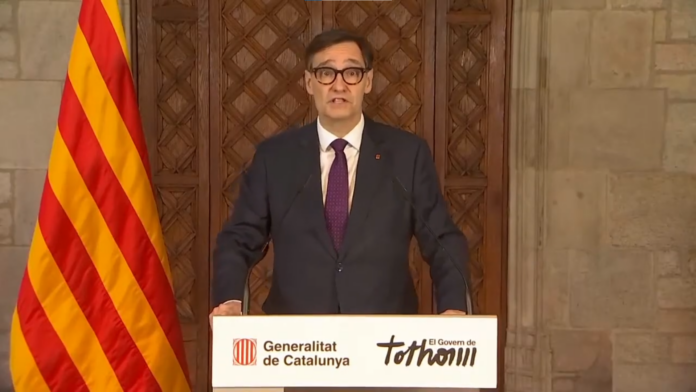 Salvador Illa, durante su declaración institucional en el Palau de la Generalitat.